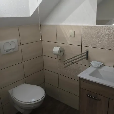 Balaton Panzio Bed & Breakfast Gyenesdias