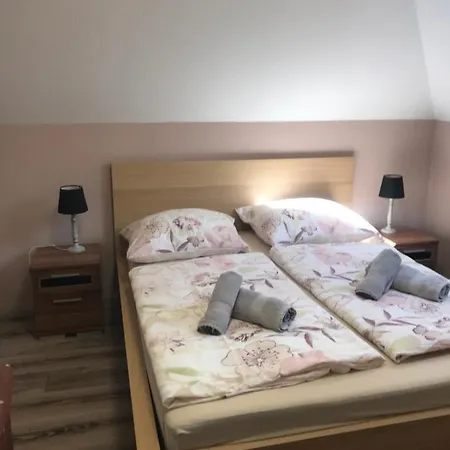 Panzió Balaton *